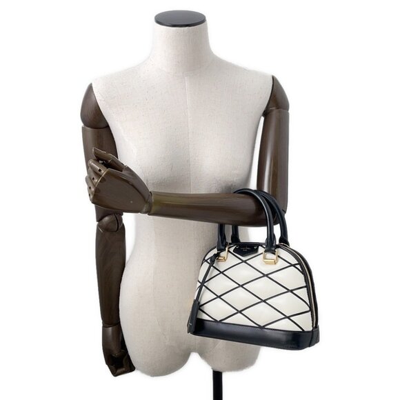 LOUIS VUITTON Alma Size BB Lamb Leather White/Black M23761 - Picture 4 of 16